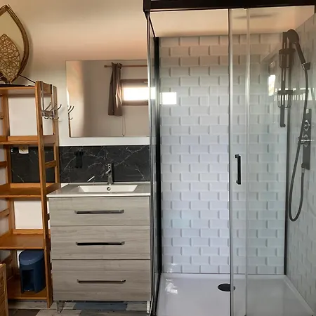 Calme. Res. Les Jardins Du Rivage. بيت للعطل